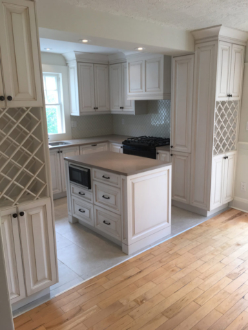 Traditional Kitchen With Glazed Cabinets Quartz Countertops And Wine Rack 1